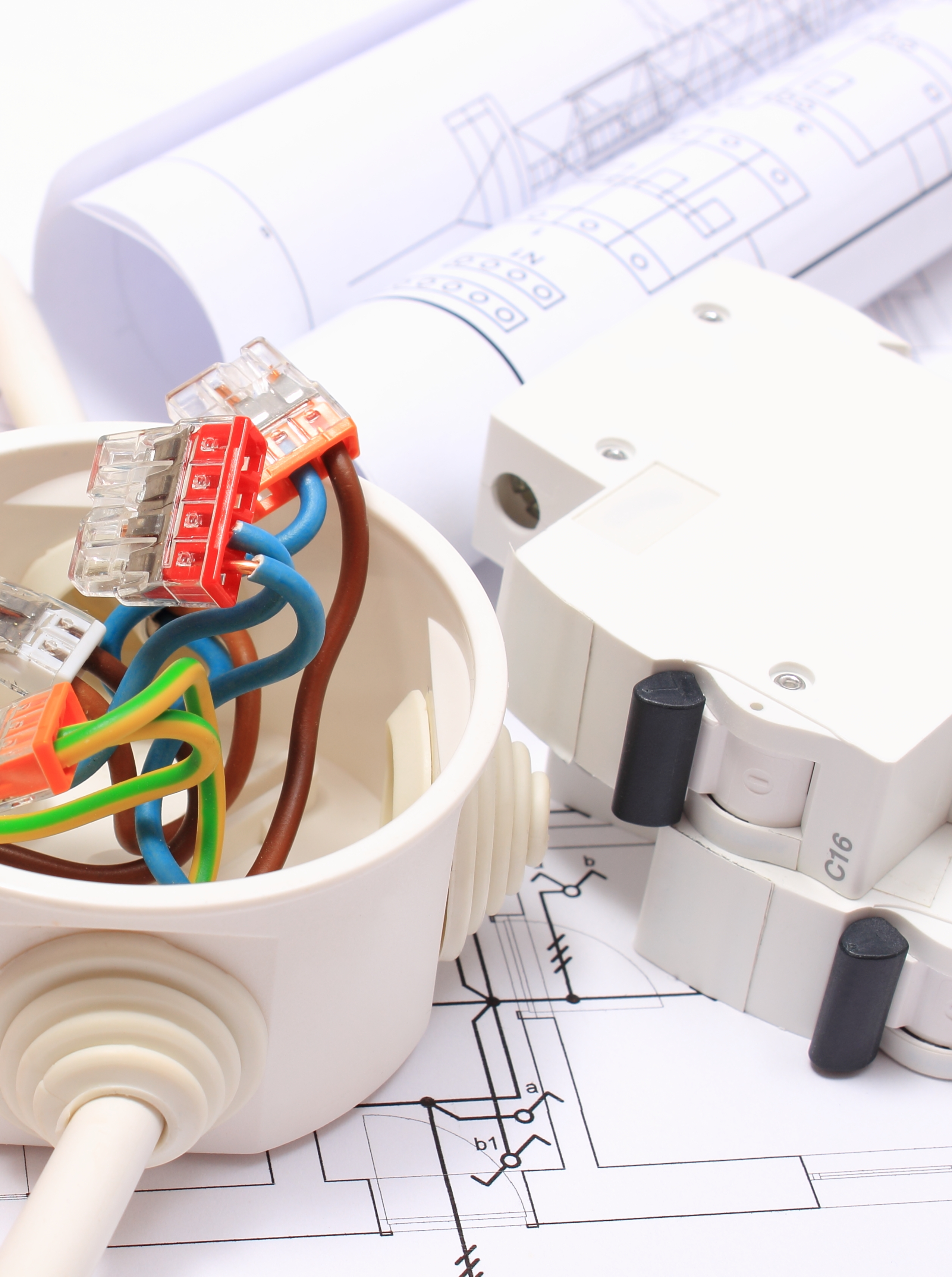 Bekabeling, lasklemmen en installatieautomaten